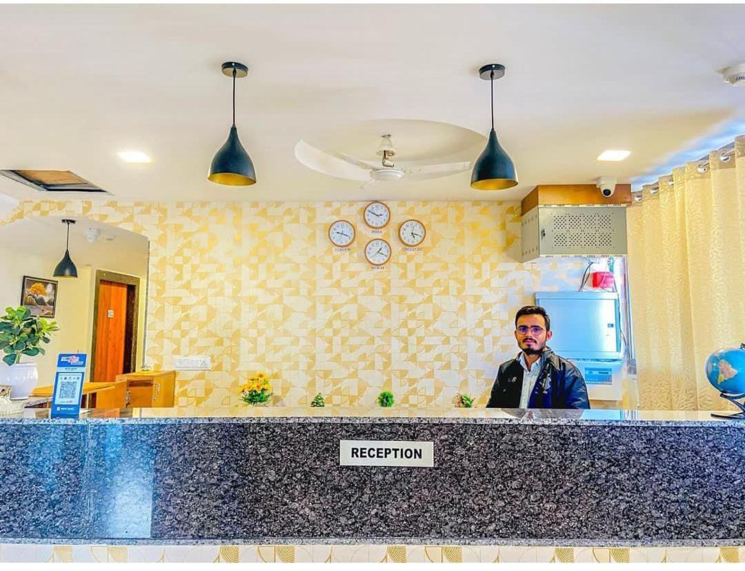 Hotel Alexa By Abc Amhedabad Dış mekan fotoğraf