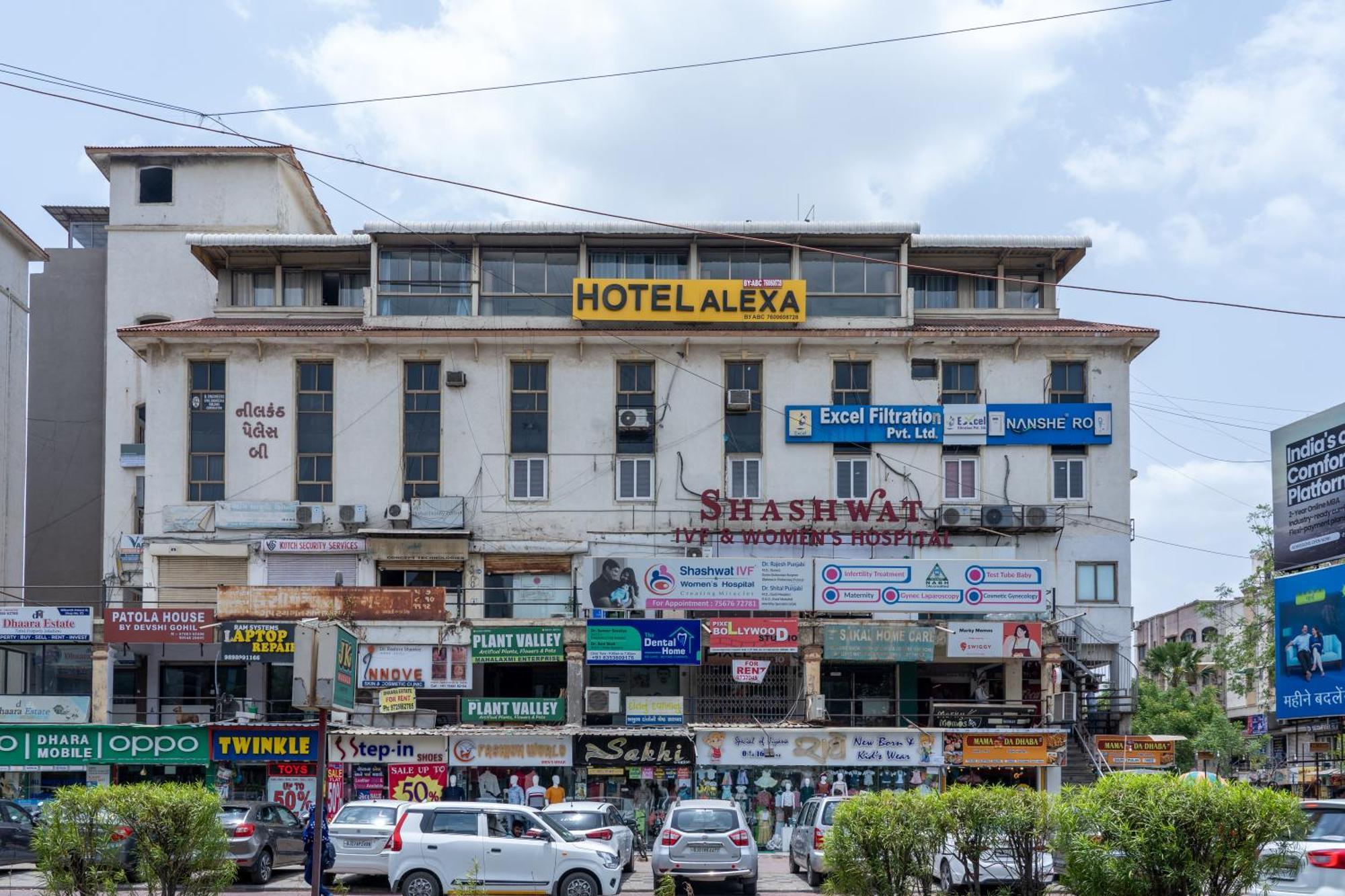 Hotel Alexa By Abc Amhedabad Dış mekan fotoğraf