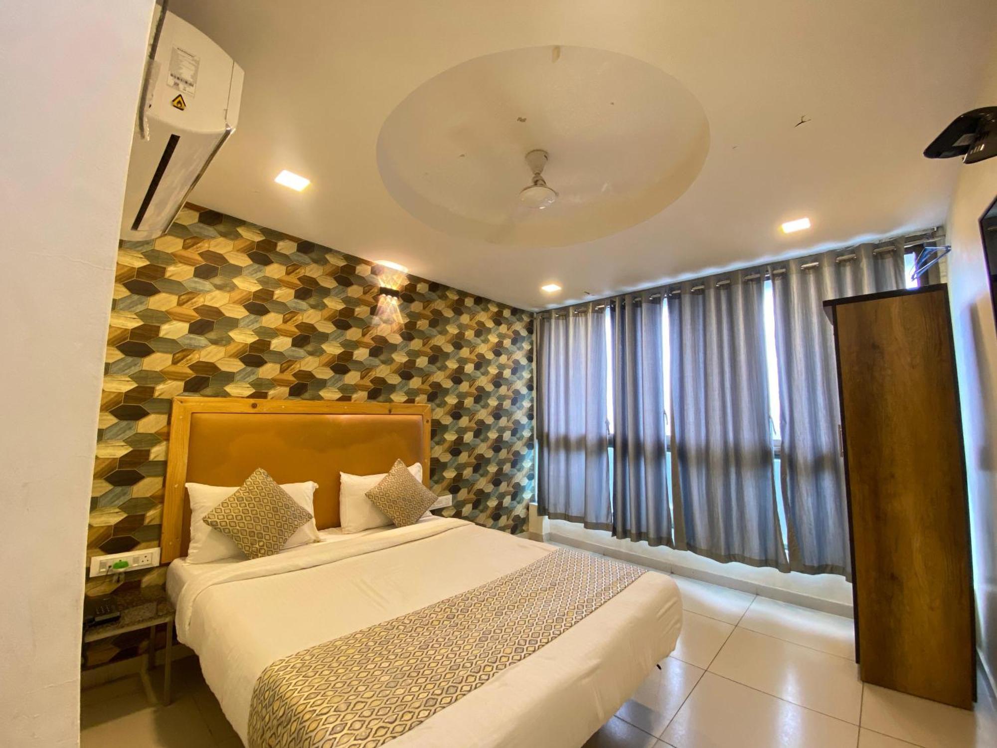 Hotel Alexa By Abc Amhedabad Dış mekan fotoğraf